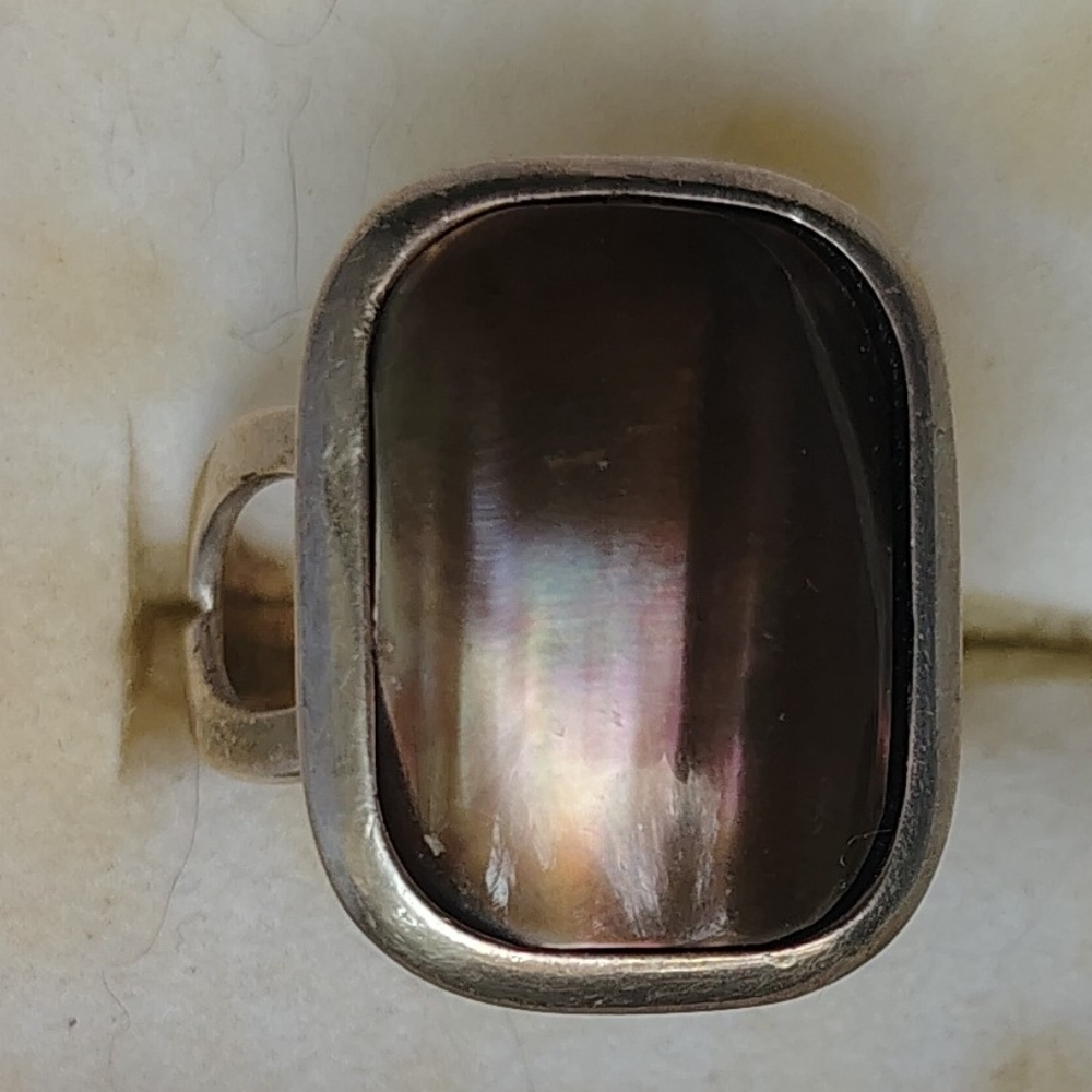 Copper Mother Of Pearl In Sterling Silver. Size 7.